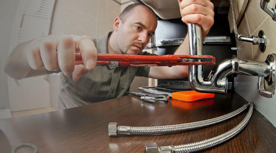 Expert burst pipe repair services in Lakeview, MI